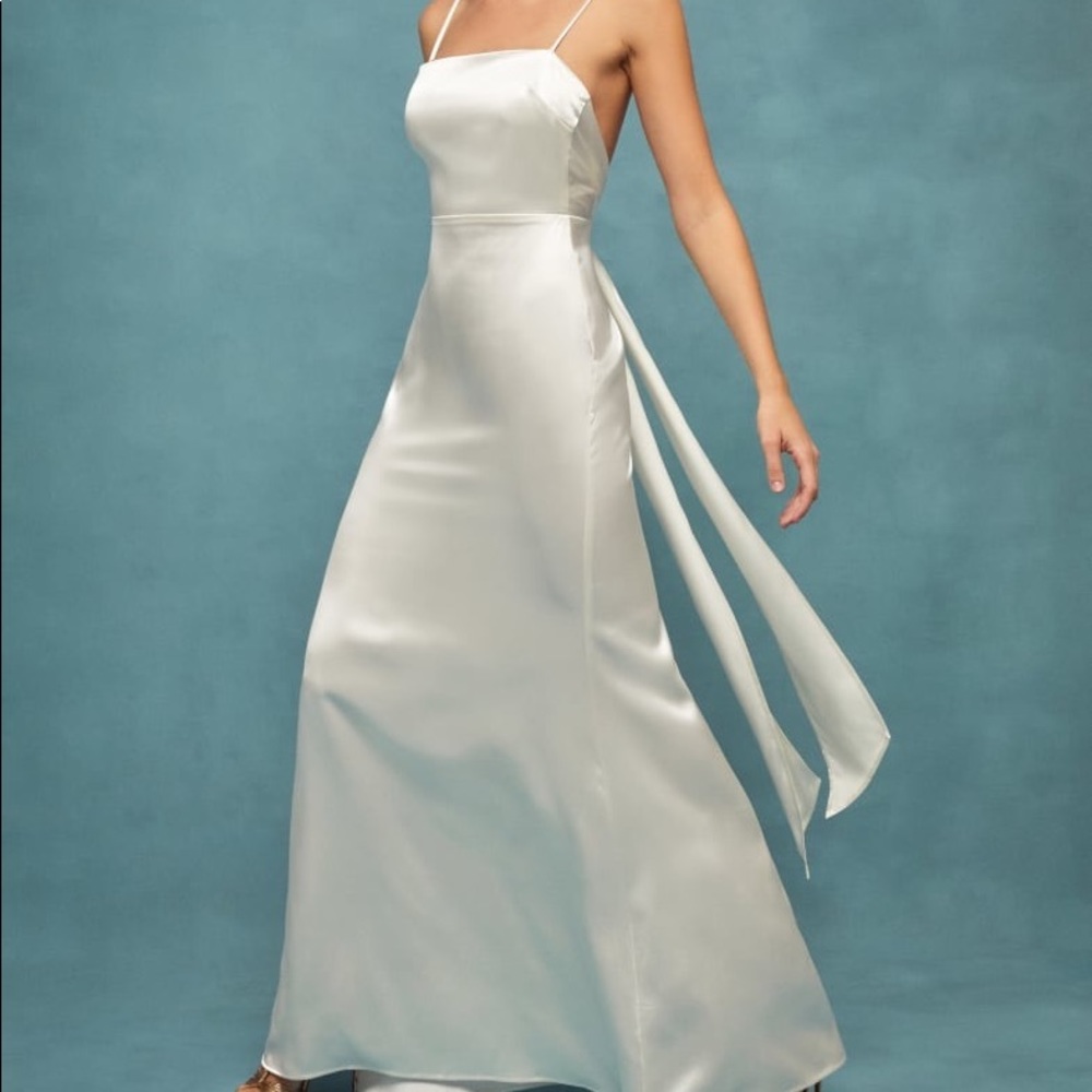 Reformation Sauvignon dress in Ivory